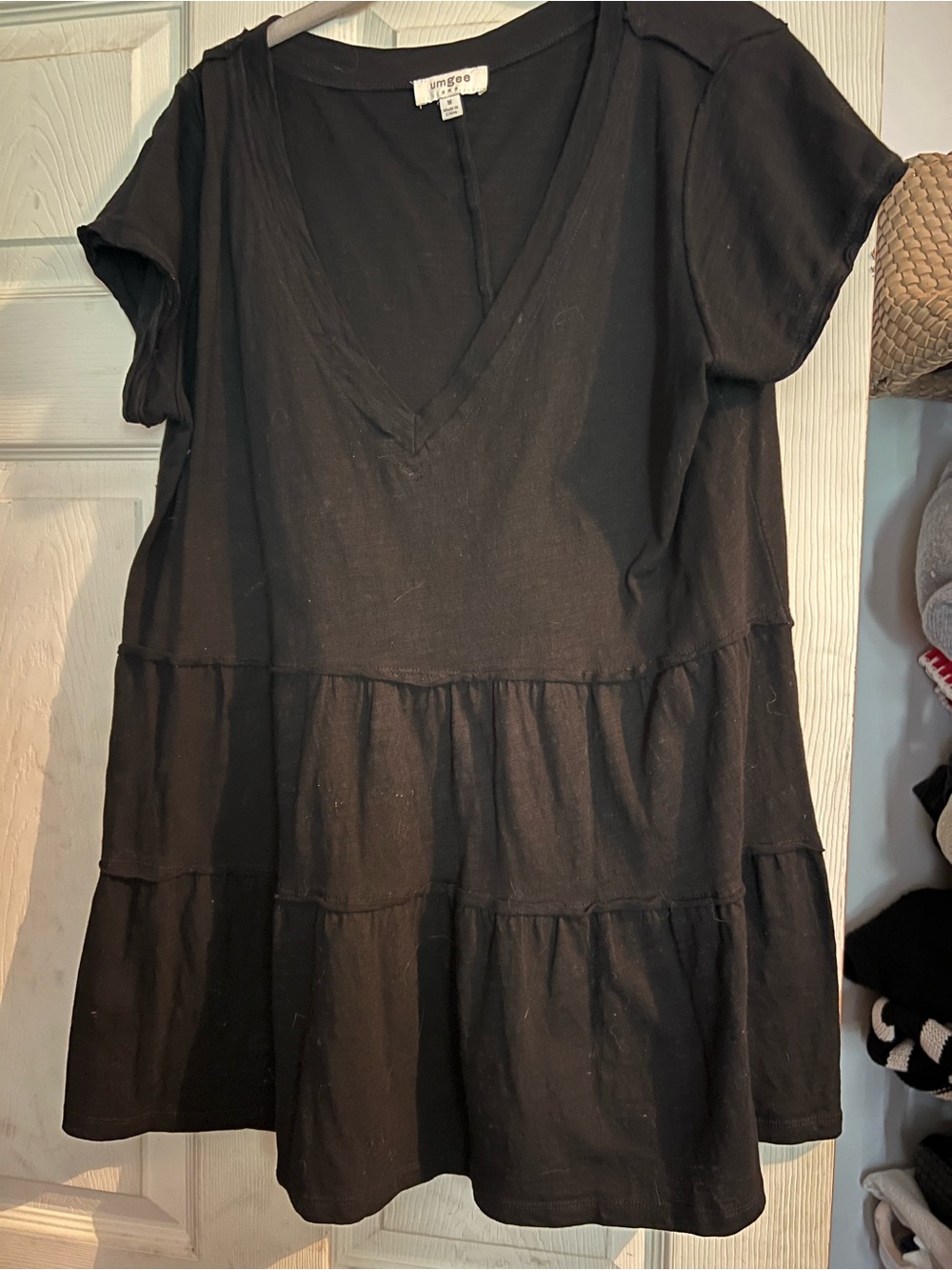 Umgee Black V-Neck Tiered Tunic